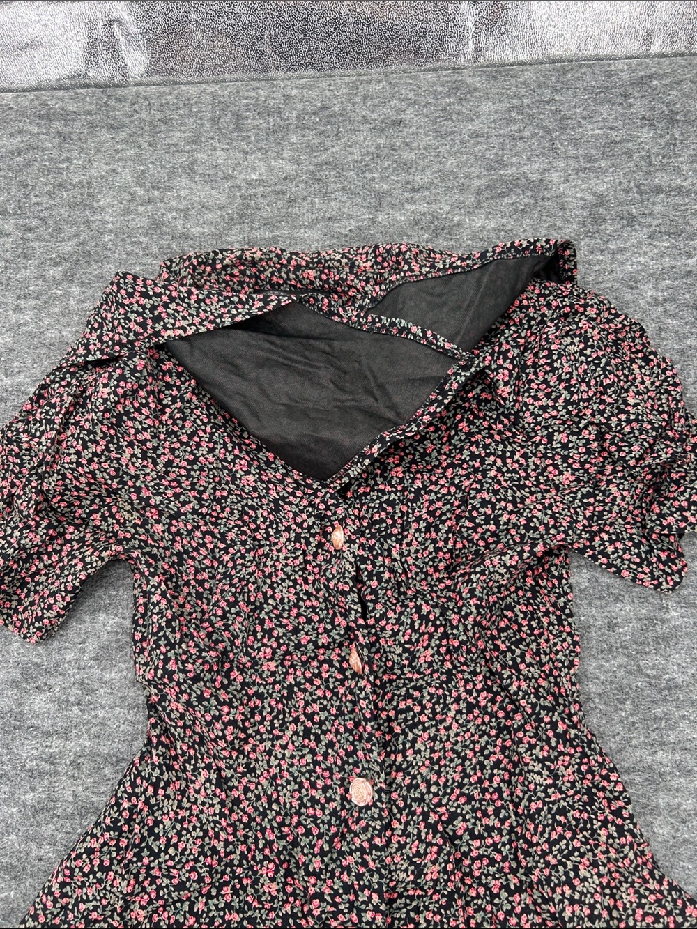 Vintage Chamney’s Black Floral Rayon Off Shoulder Button Front Midi Dress Size 5 - Picture 6 of 13